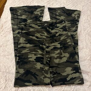 SHEIN Camouflage Leggings